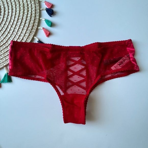 Victoria's Secret Very Sexy Back Cut-Out Cheeky Panty Red Large NEW - Picture 7 of 7
